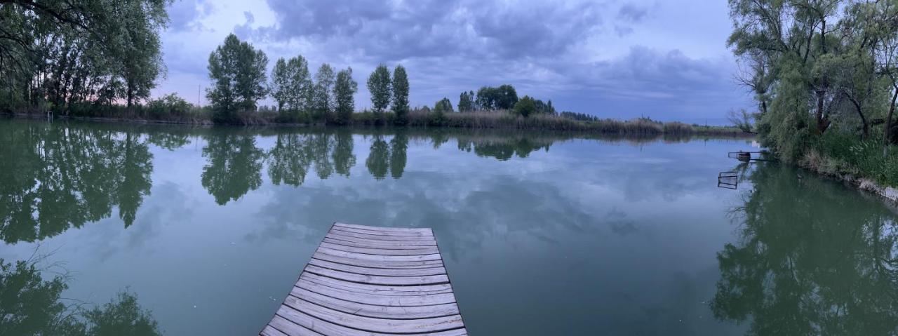 Чистые Пруды บิชเคก ภายนอก รูปภาพ